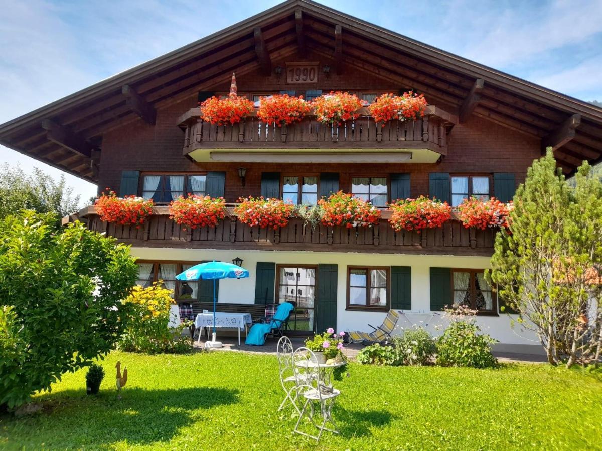 Ferienwohnung Haus Angelika Bad Hindelang Exterior foto